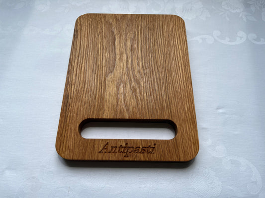 Solid Oak charcuterie board / chopping board engraved "Antipasti"